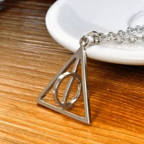 OfficialOtaku Deathly Hallows Triangle Symbol Pendant Chain Necklace - Unisex - Picture 2 of 5